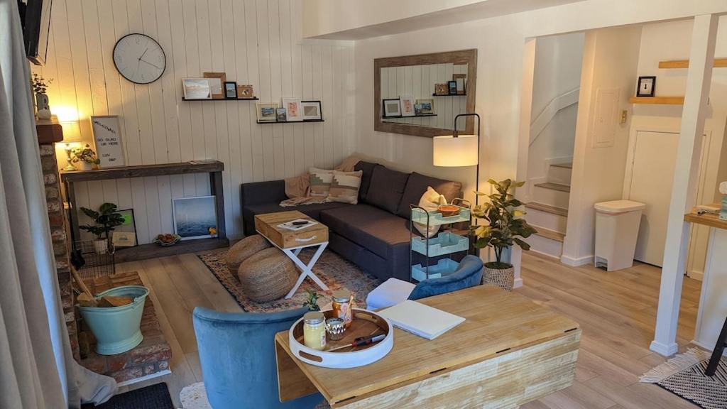 Cozy Condo Walking Distance To Village And Gondola W/ Pool/ Jacuzzi Sleeps 4. Mammoth Lakes Extérieur photo