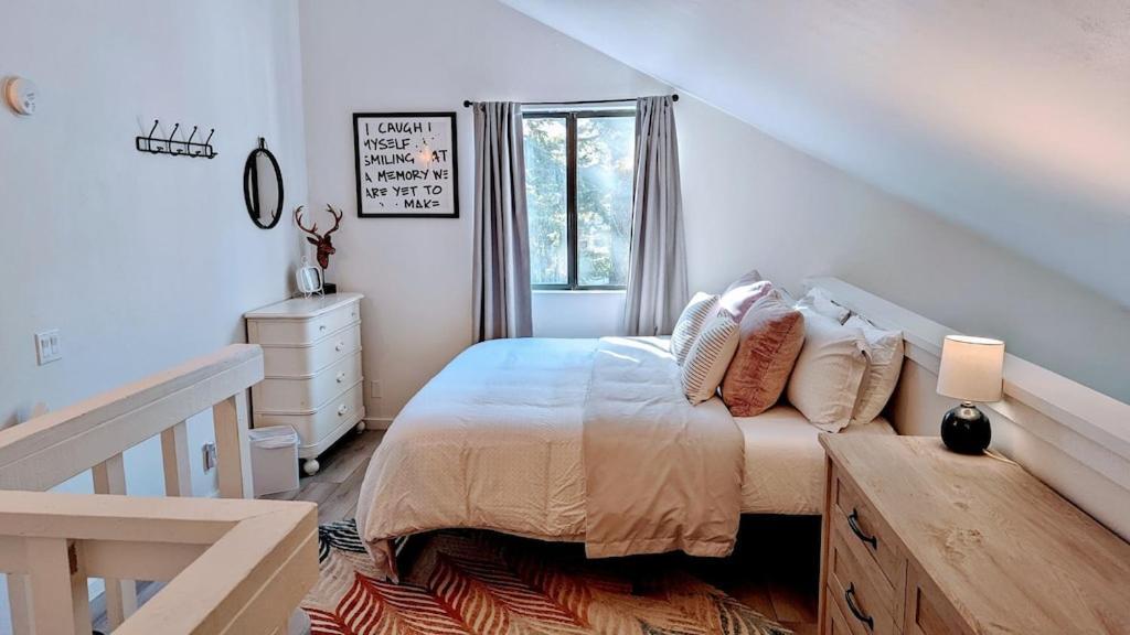 Cozy Condo Walking Distance To Village And Gondola W/ Pool/ Jacuzzi Sleeps 4. Mammoth Lakes Extérieur photo